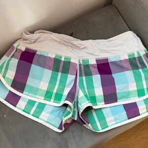 Vintage Lululemon plaid speed shorts. Size 8 purple blue green